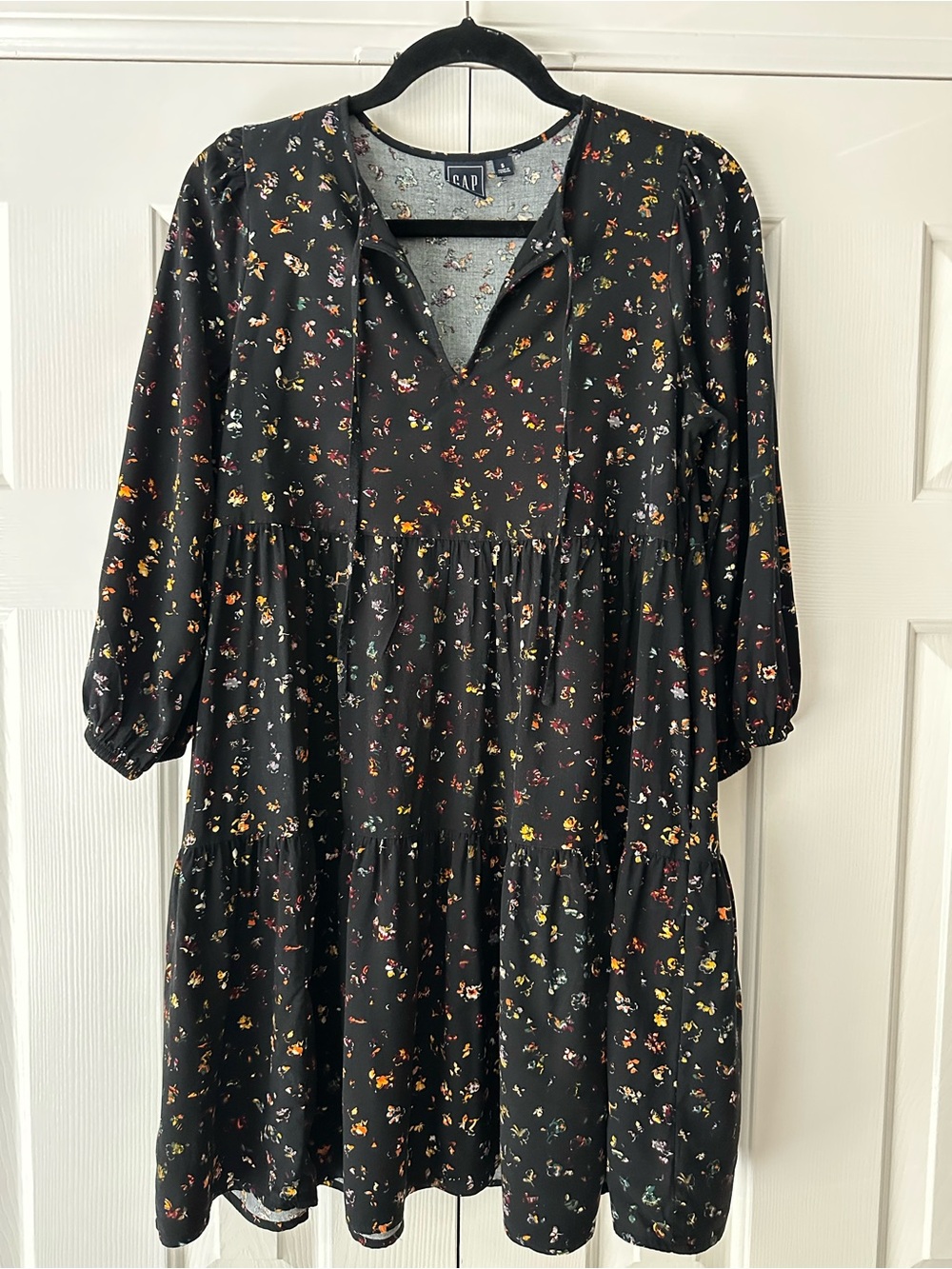 GAP Floral Tiered Dress With Pockets
Sz S
Excellent Condition